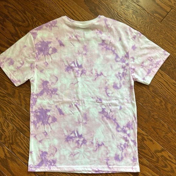 Disney Alice in Wonderland women’s crew neck tshirt. Tie dye. Size medium - Picture 4 of 6